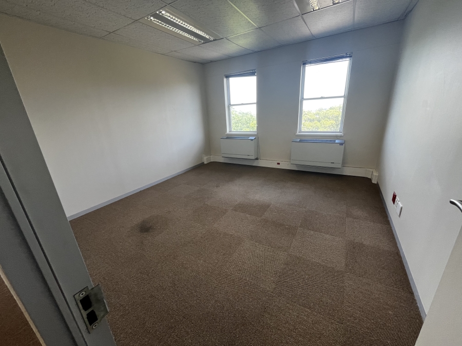 To Let commercial Property for Rent in Rosenpark Western Cape